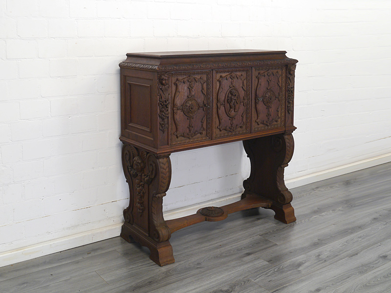 Antikes Sideboard Historismus aus Eiche